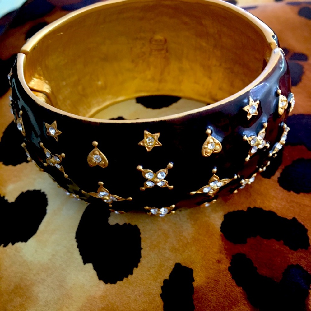 Cuff bracelet
